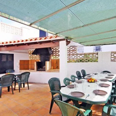 Ifac Sleeps 12 Pool